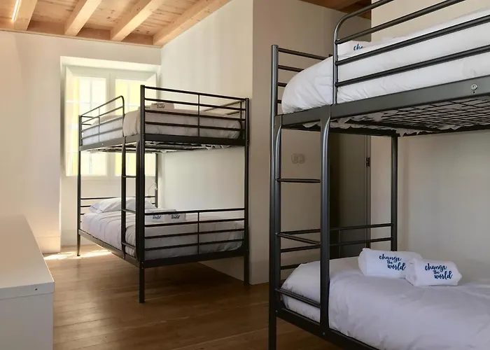 Albergue: Change The World Hostels - Coimbra - Almedina